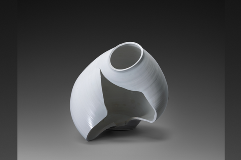 Kondō Takahiro Wheel-thrown porcelain with clear glaze