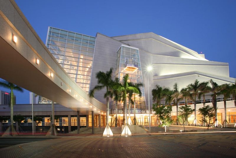 Adrienne Arsht Center for the Performing Art. By Architect César Pelli, 1300 Biscayne Blvd. Miami, FL 33132 photo: Robin Hill ©.